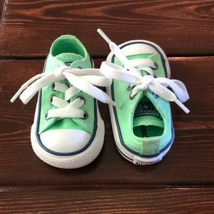 Converse infant size 2